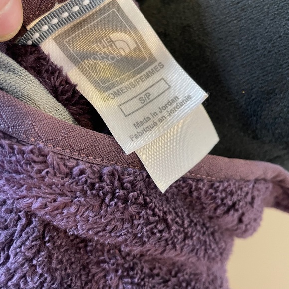 The North Face Purple Fuzzy Pullover Jacket - Picture 10 of 11